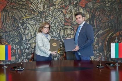 България и Еквадор сключиха споразумение за визови облекчения 